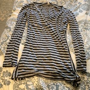 Women’s XS Anthro Black + Gray Striped V-Neck Tee